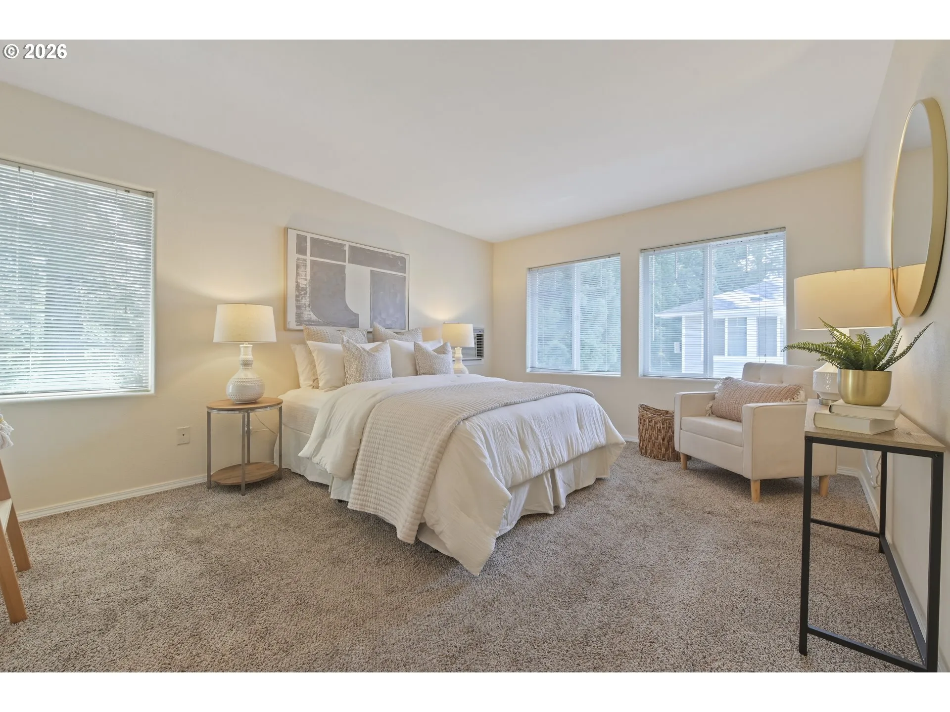Bedroom, Primary