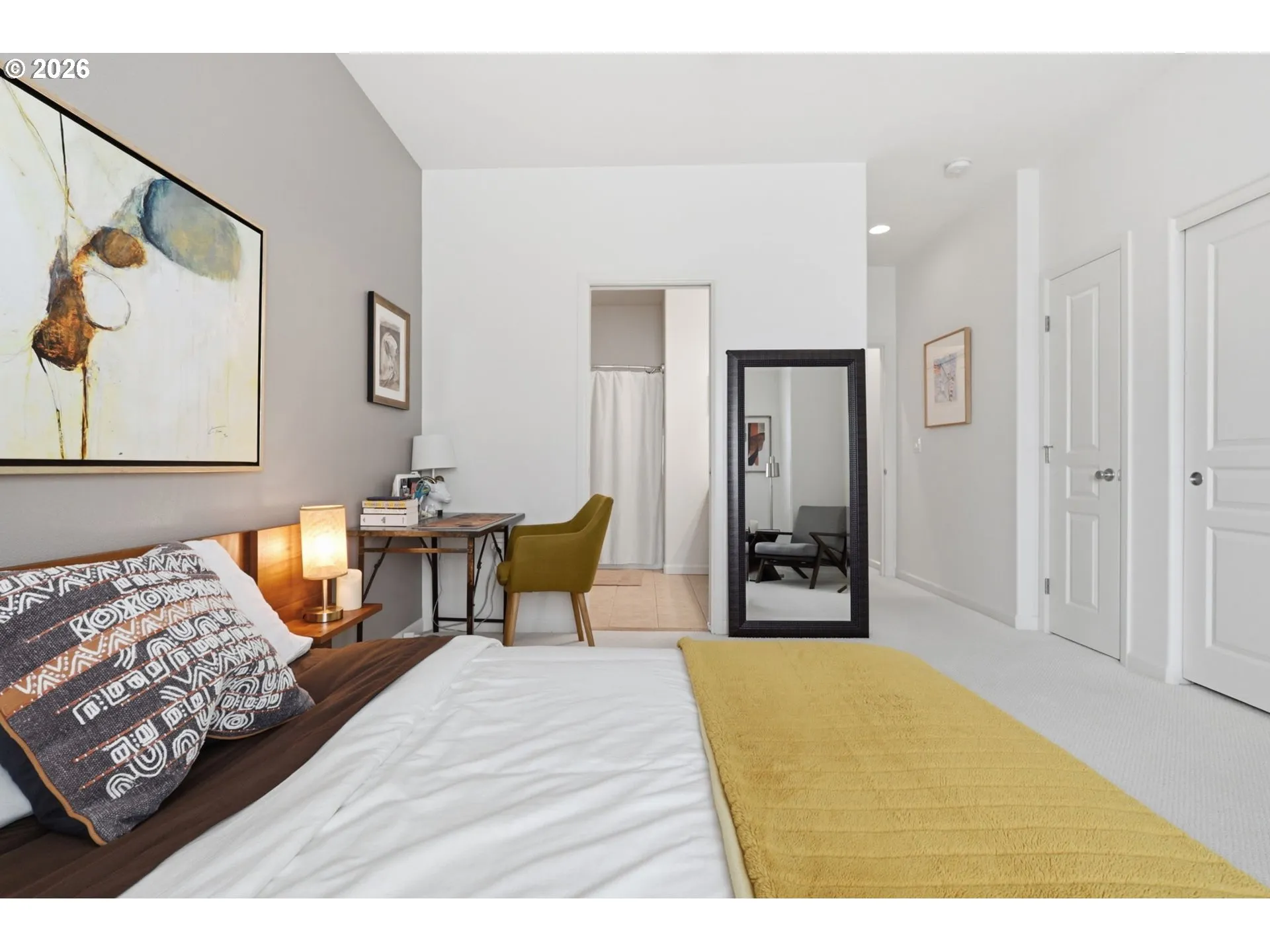 Bedroom, Primary