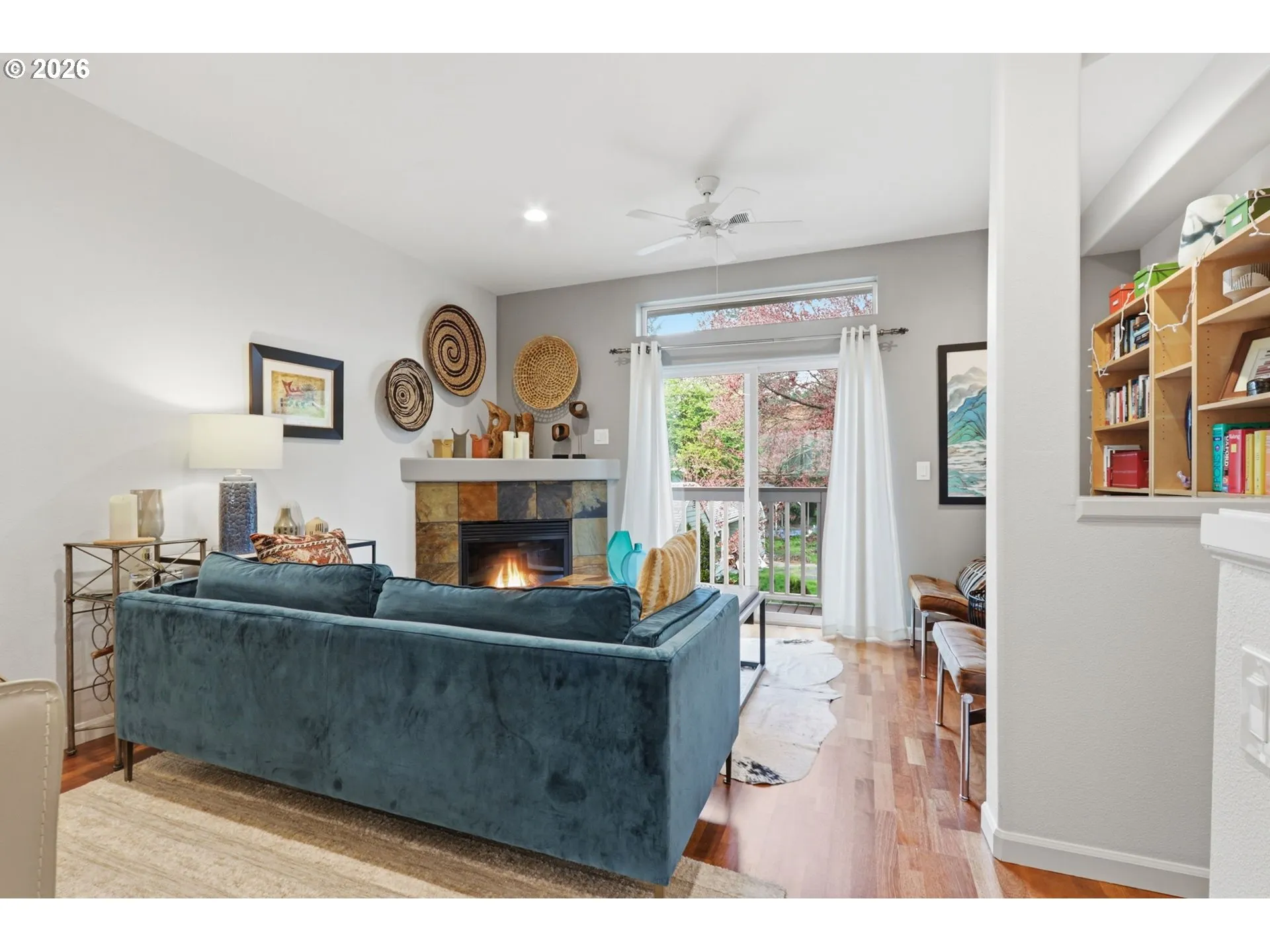 Living Room-Fireplace