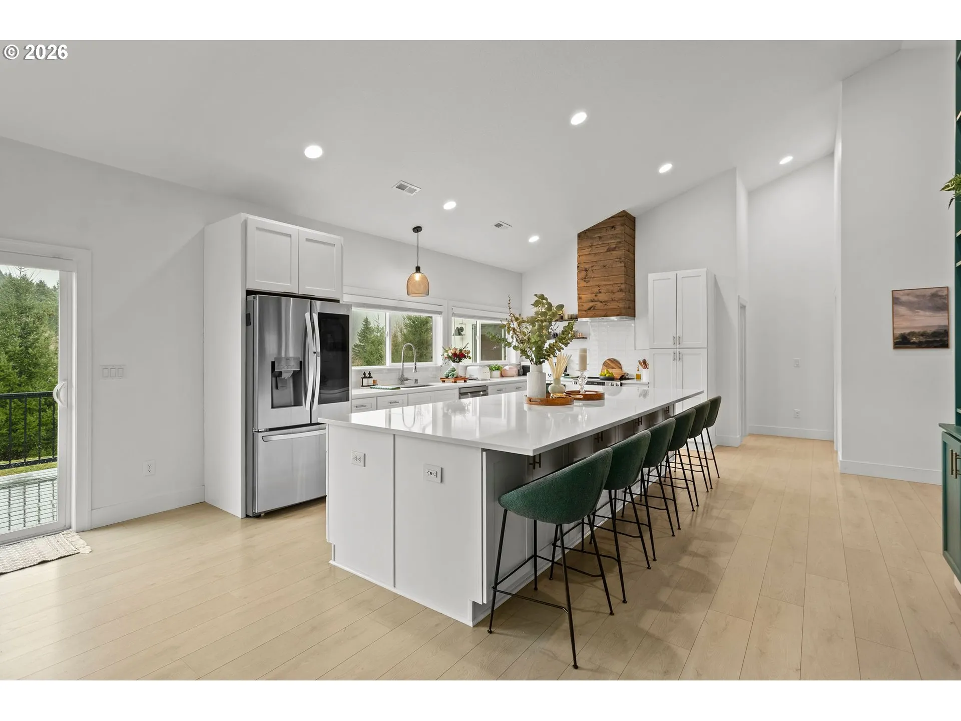 Kitchen-Eating Area