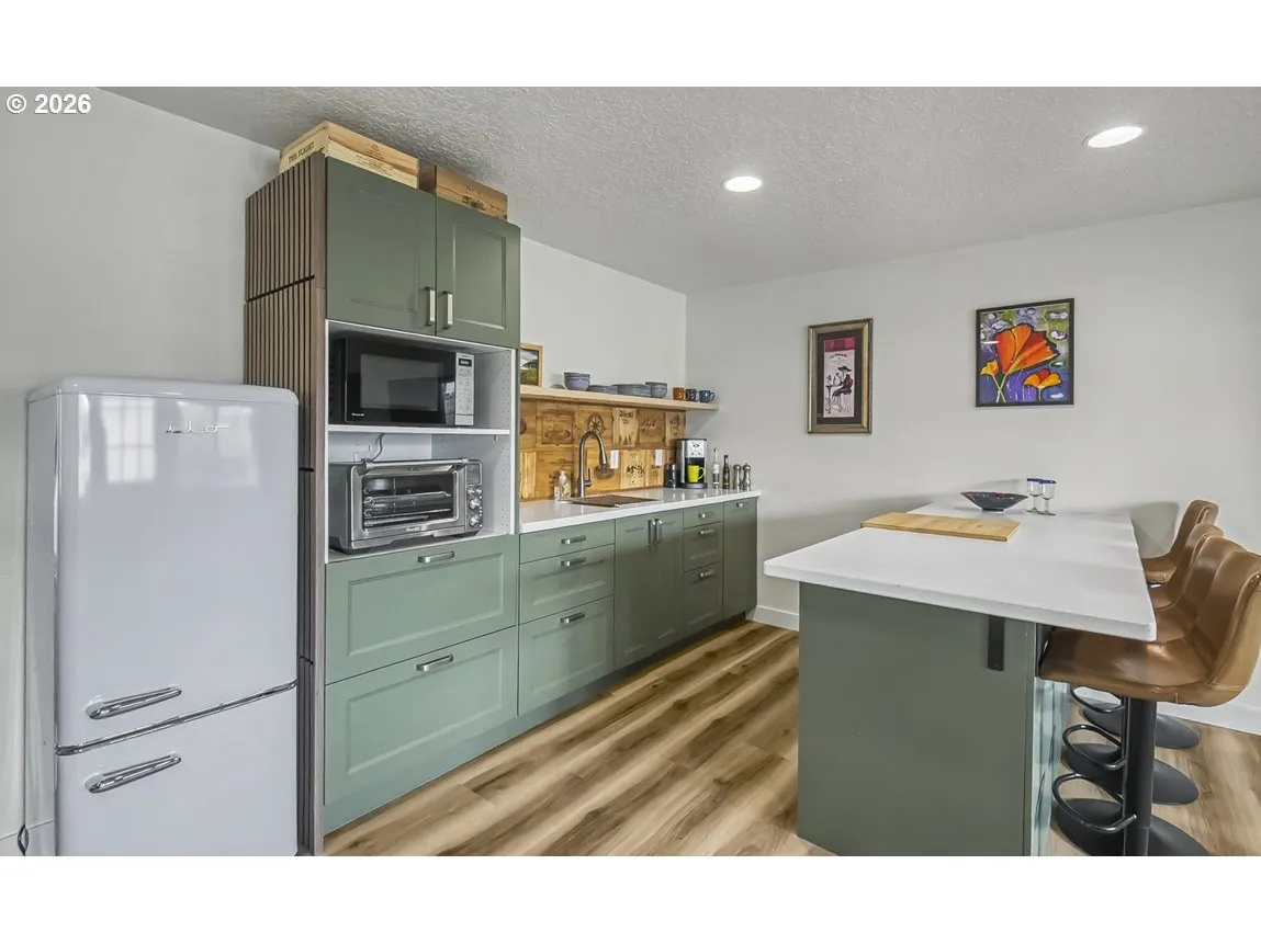 Built-In Cabinets