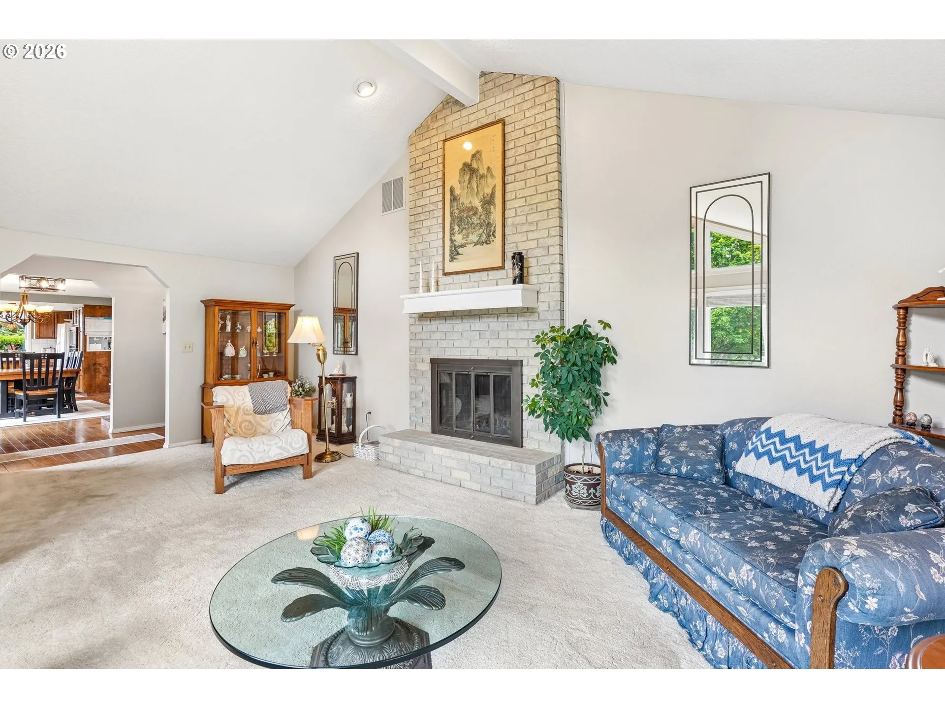 Living Room-Fireplace