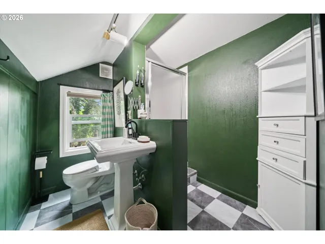 Owner's Suite Bathroom
