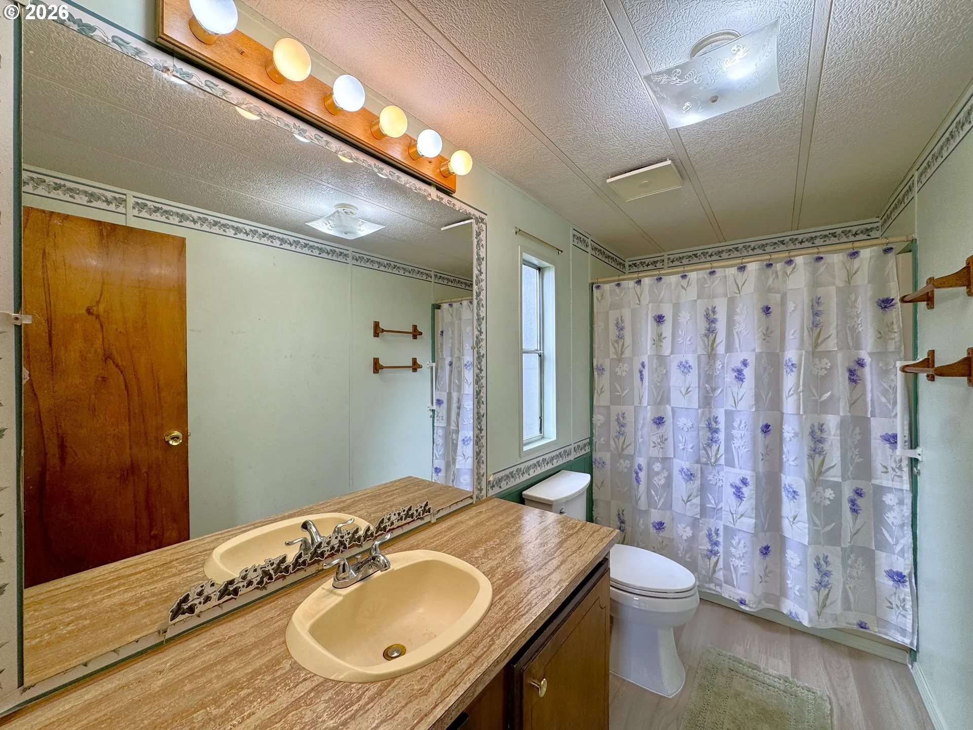 Owner's Suite Bathroom
