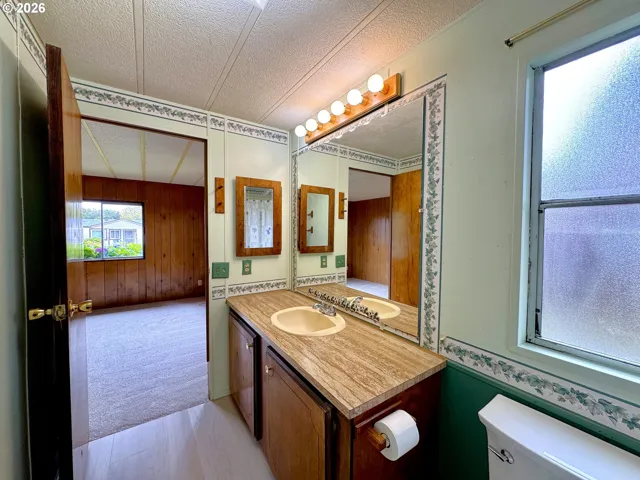 Owner's Suite Bathroom