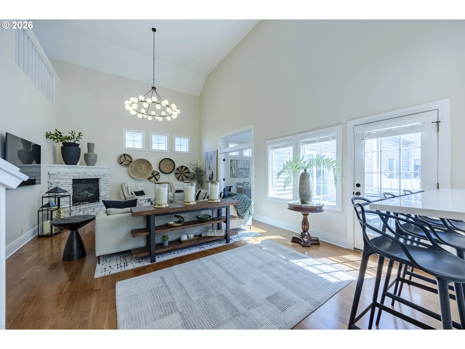 Living Room-Vaulted Ceilings