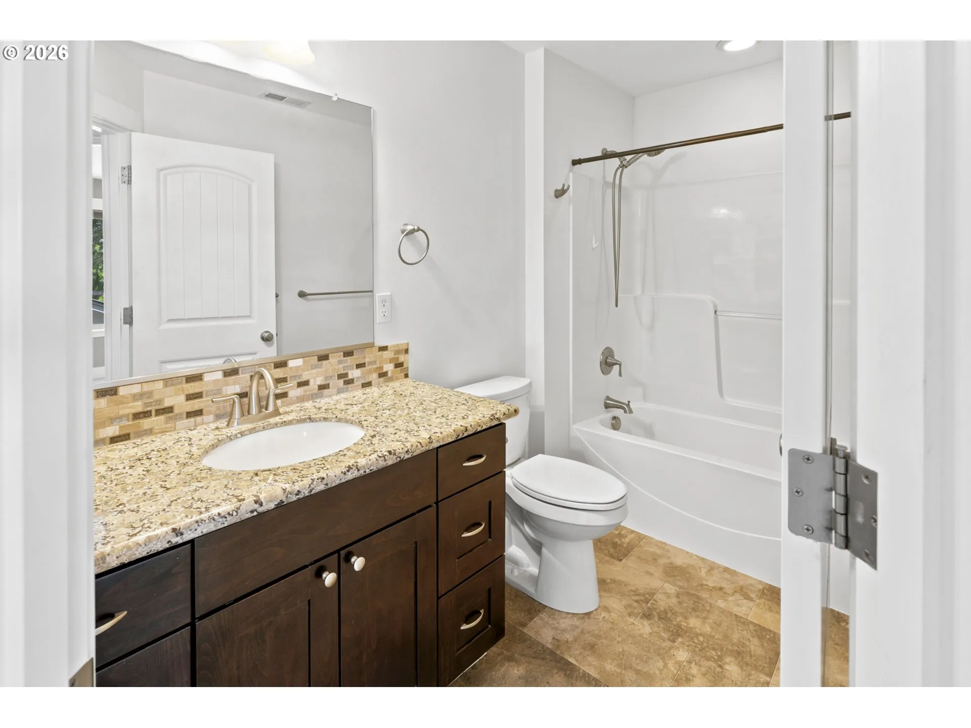 Bathroom-Upper