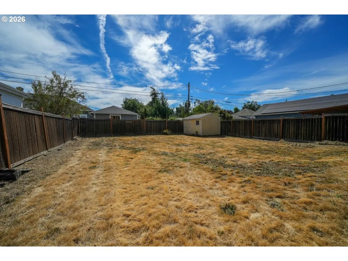 Yard-Fenced