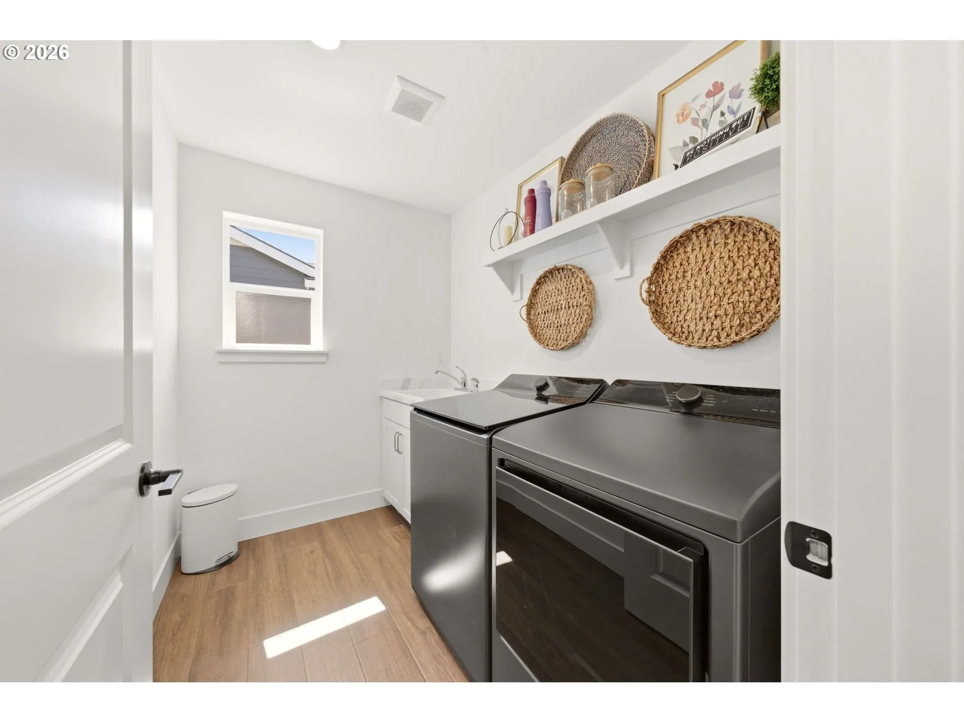 Laundry-Upper