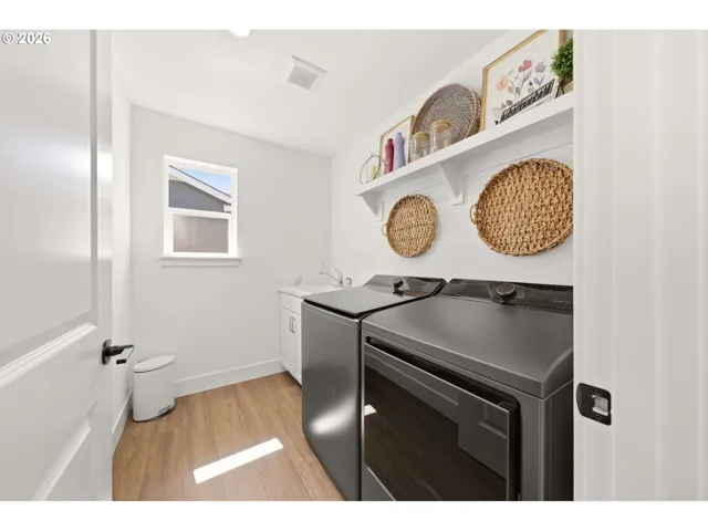 Laundry-Upper