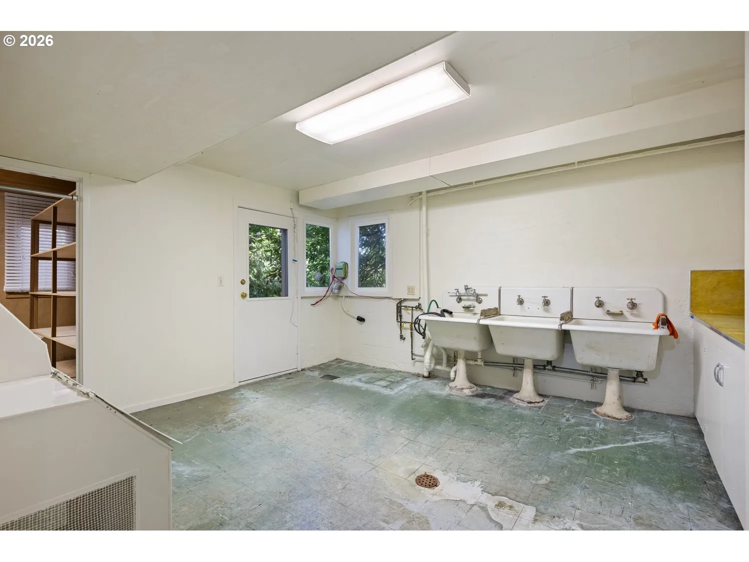 Basement-Partially Finished