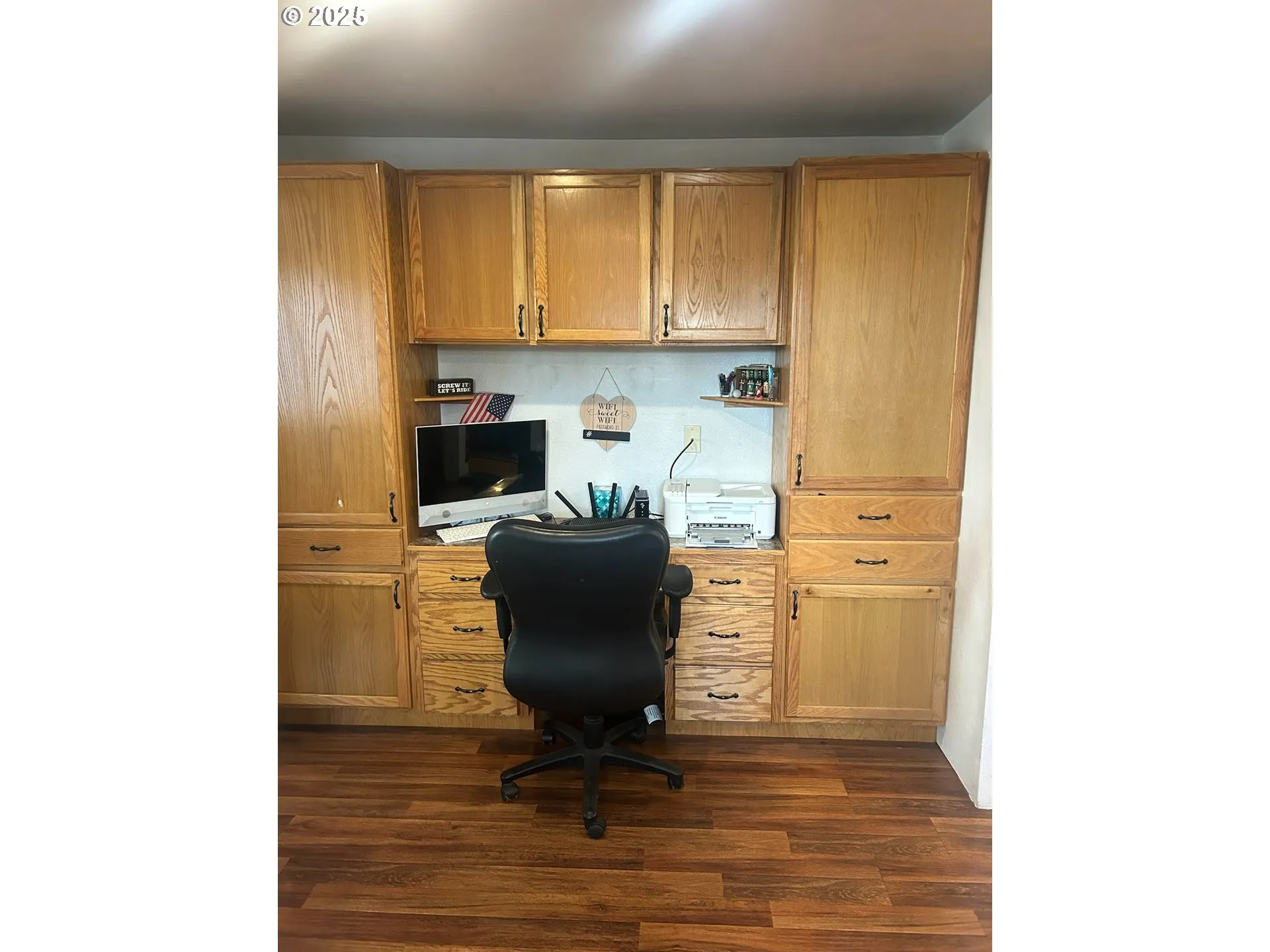 Den/Office-Main