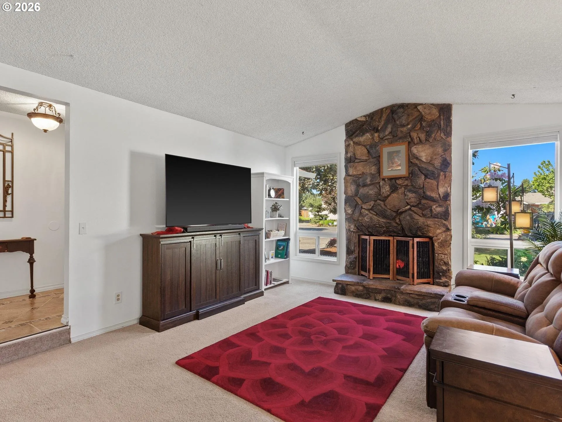 Living Room-Fireplace