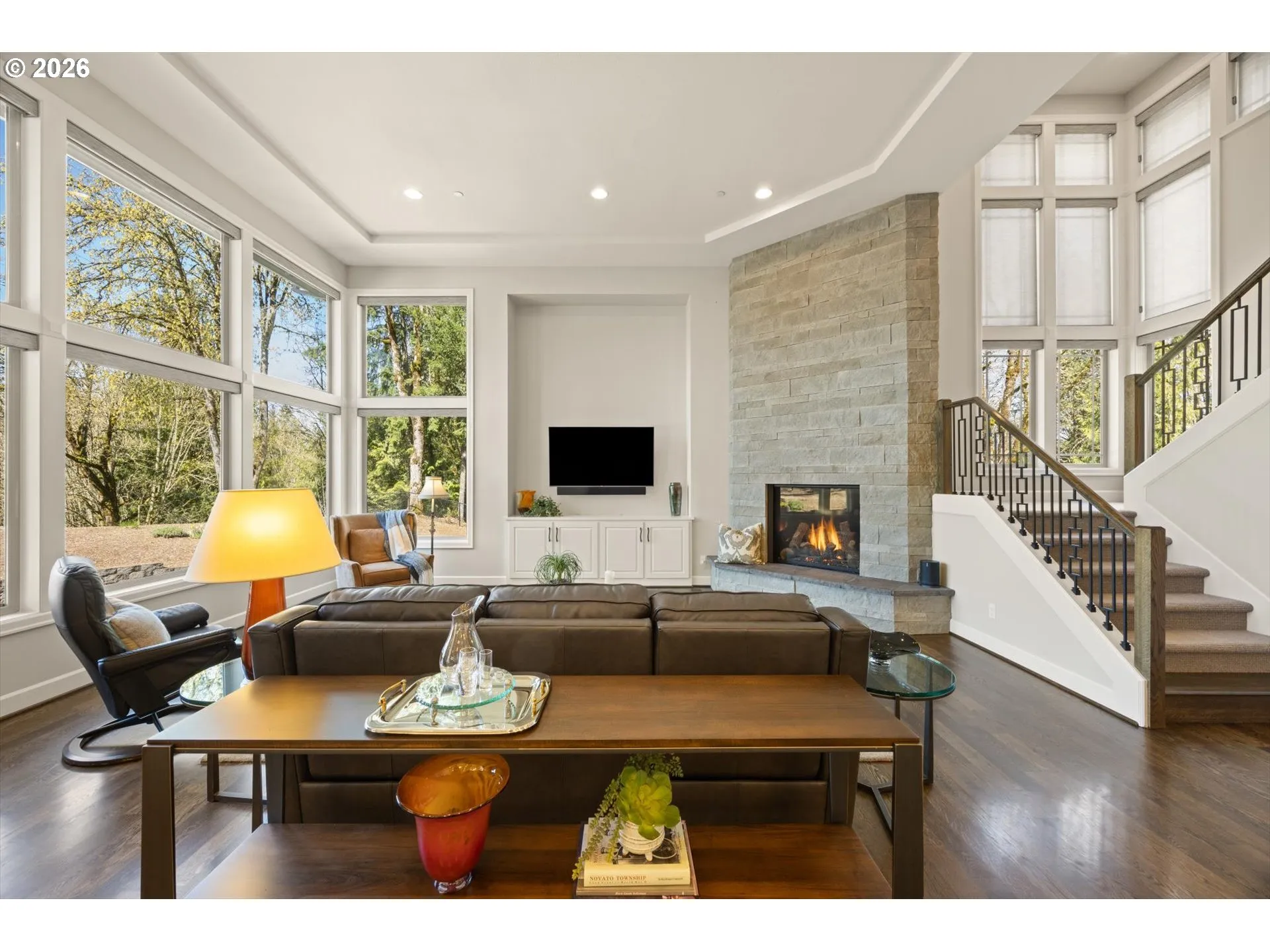 Living Room-Fireplace