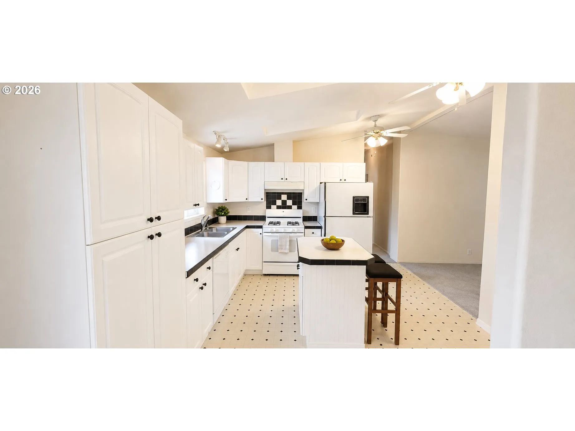 Kitchen-Island
