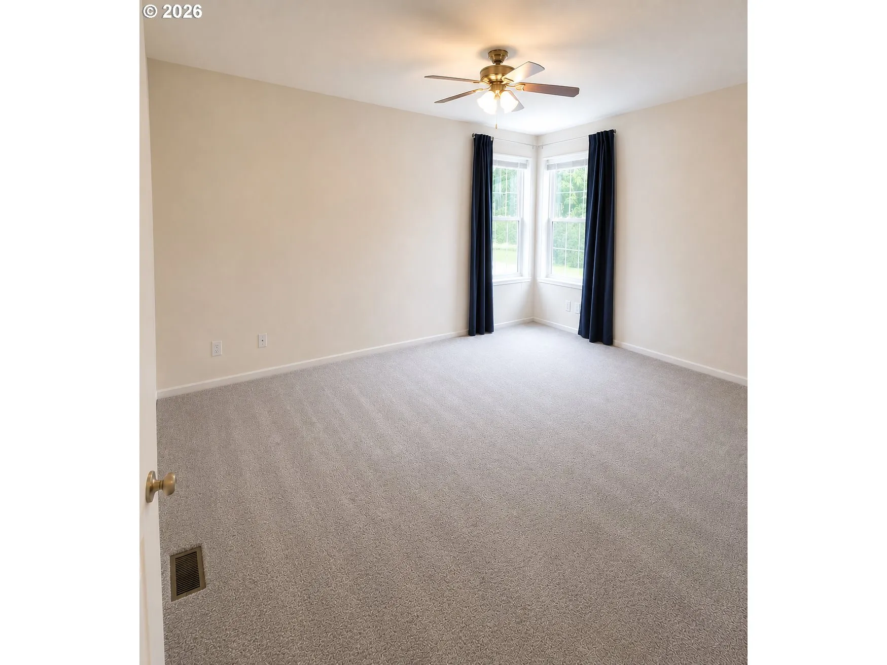 Bedroom, Primary-Ceiling Fan