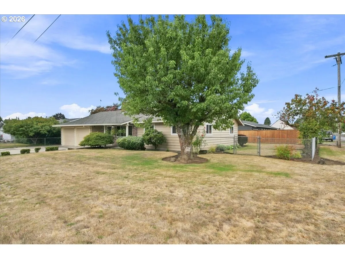 Yard-Front