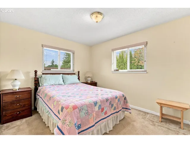 Bedroom, Primary