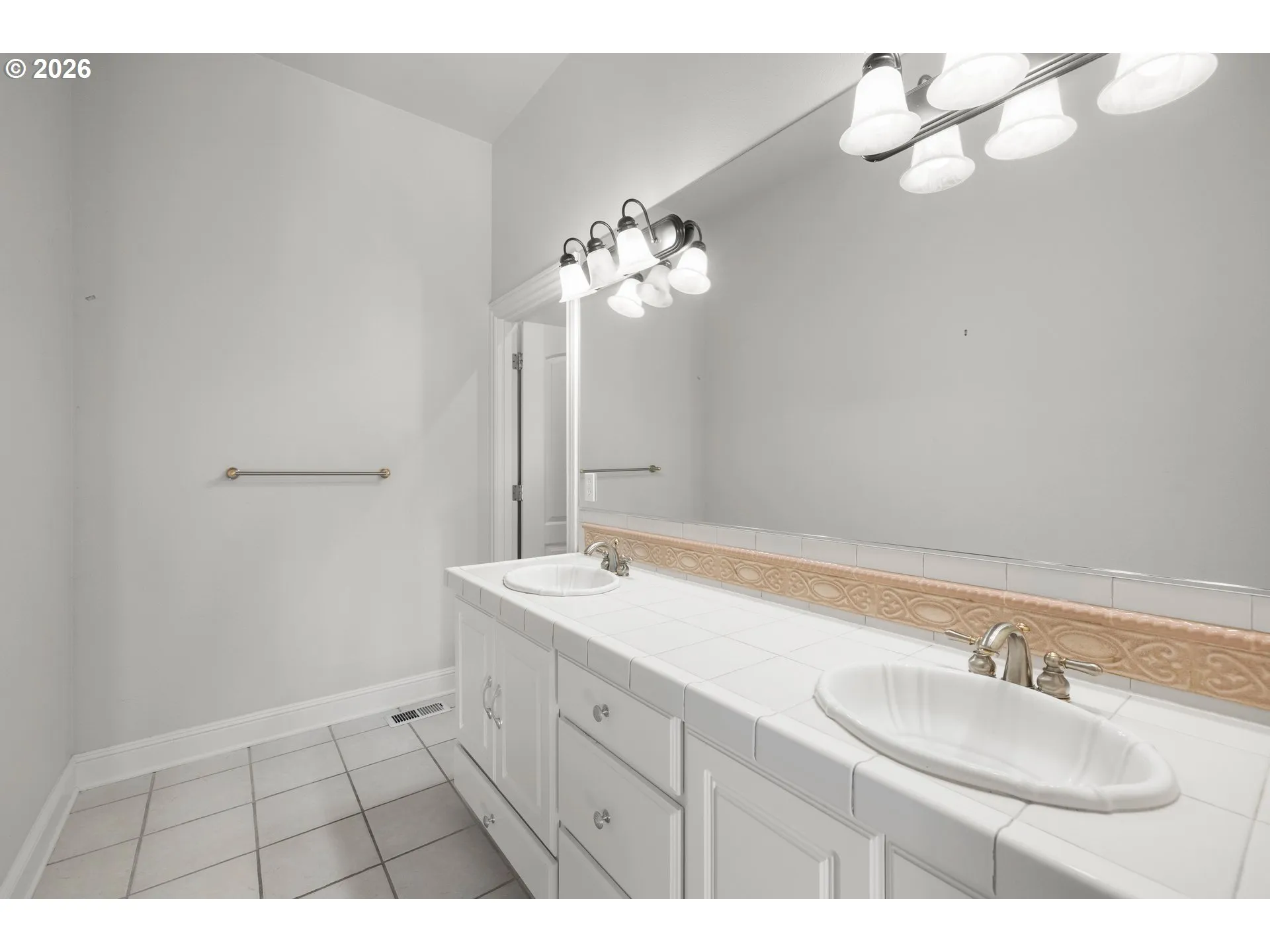 Bathroom-Lower