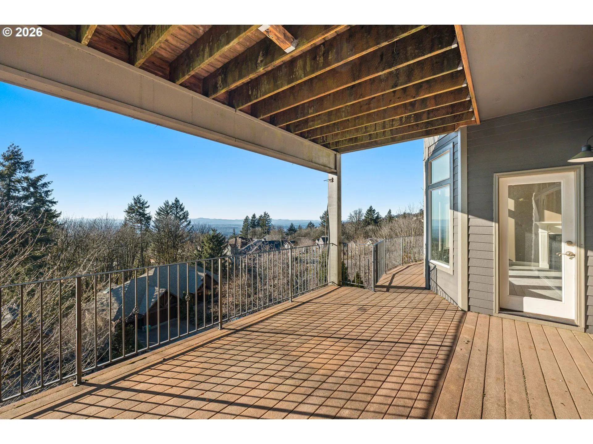 Deck-Lower