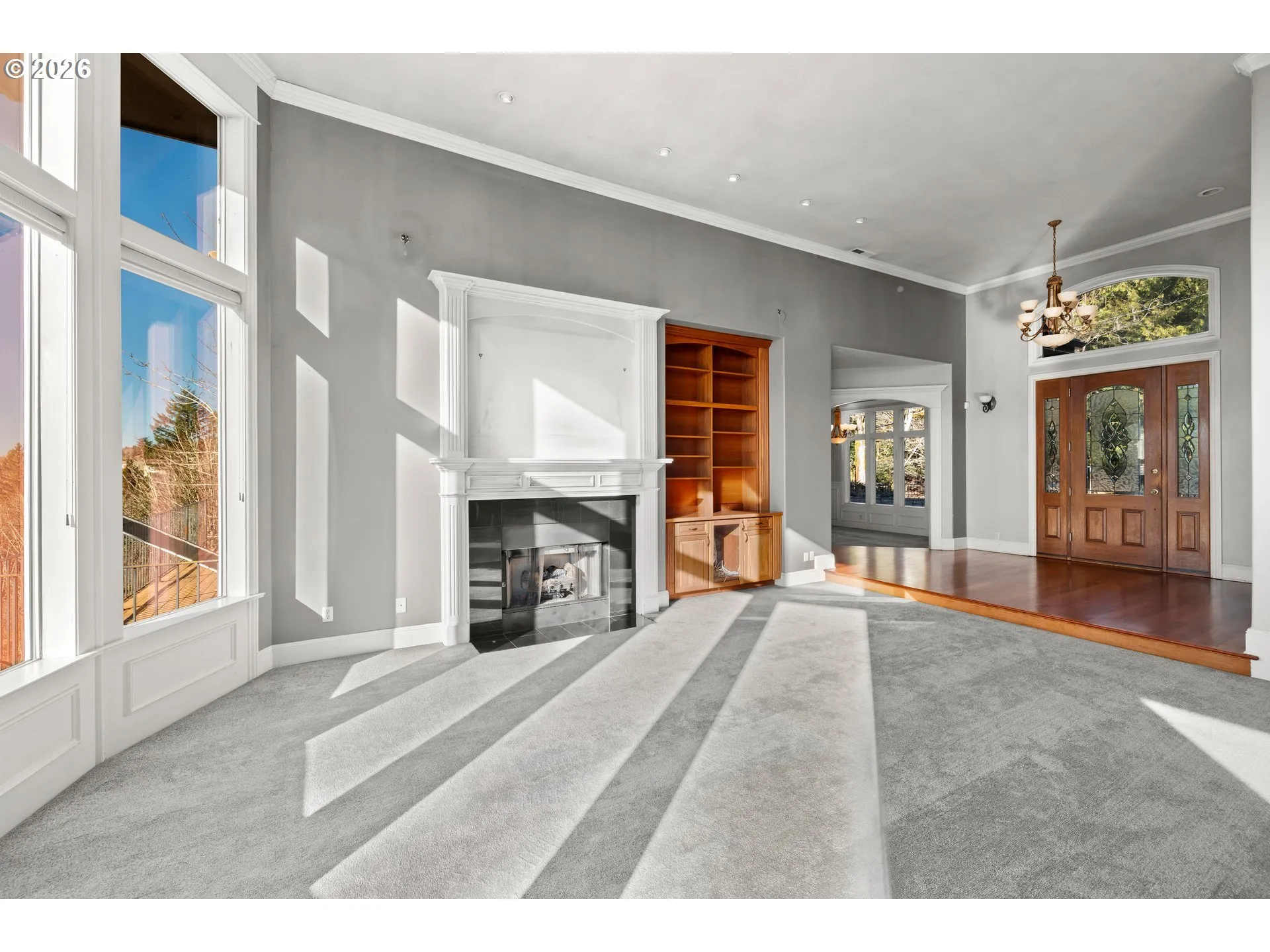 Living Room-Fireplace