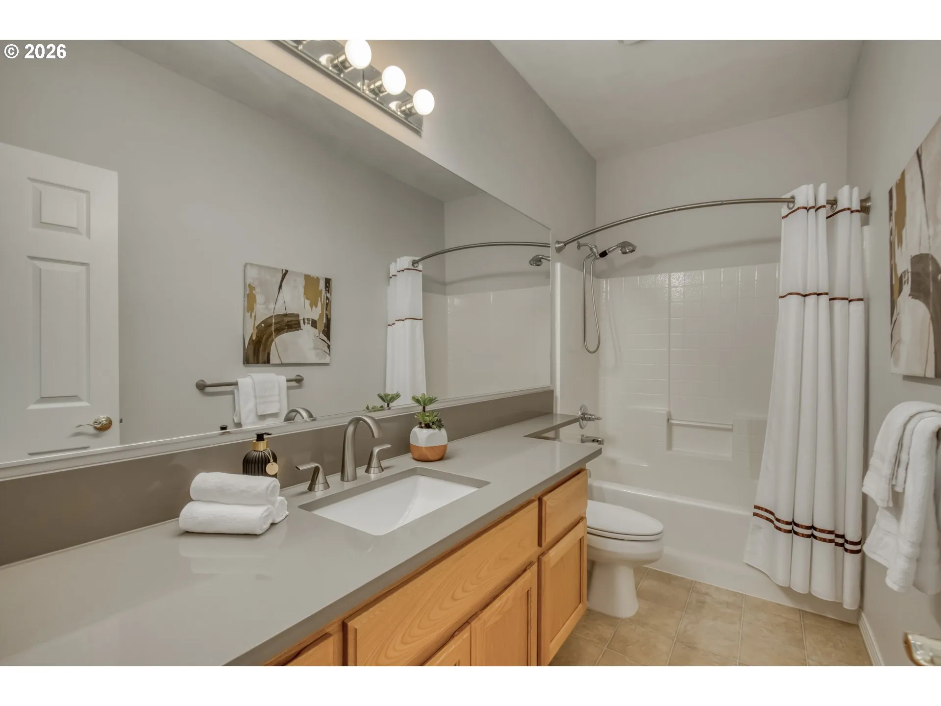 Bathroom-Hall