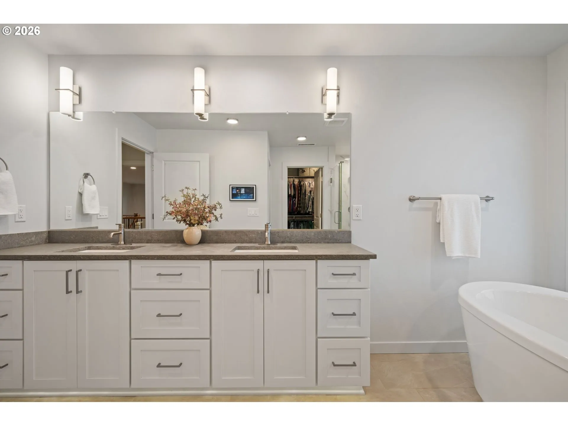 Primary Bedroom-Attached Bathroom