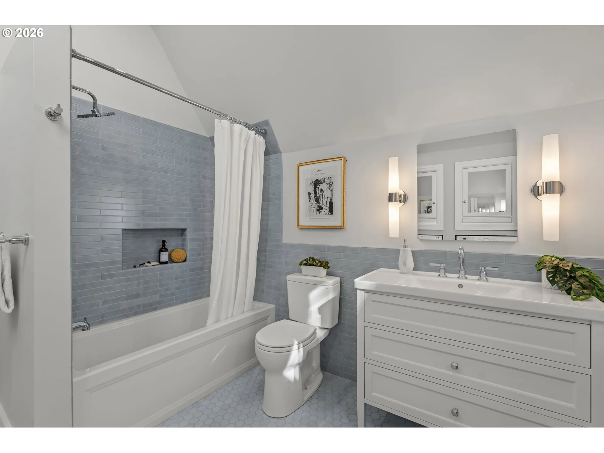 Bathroom-Upper