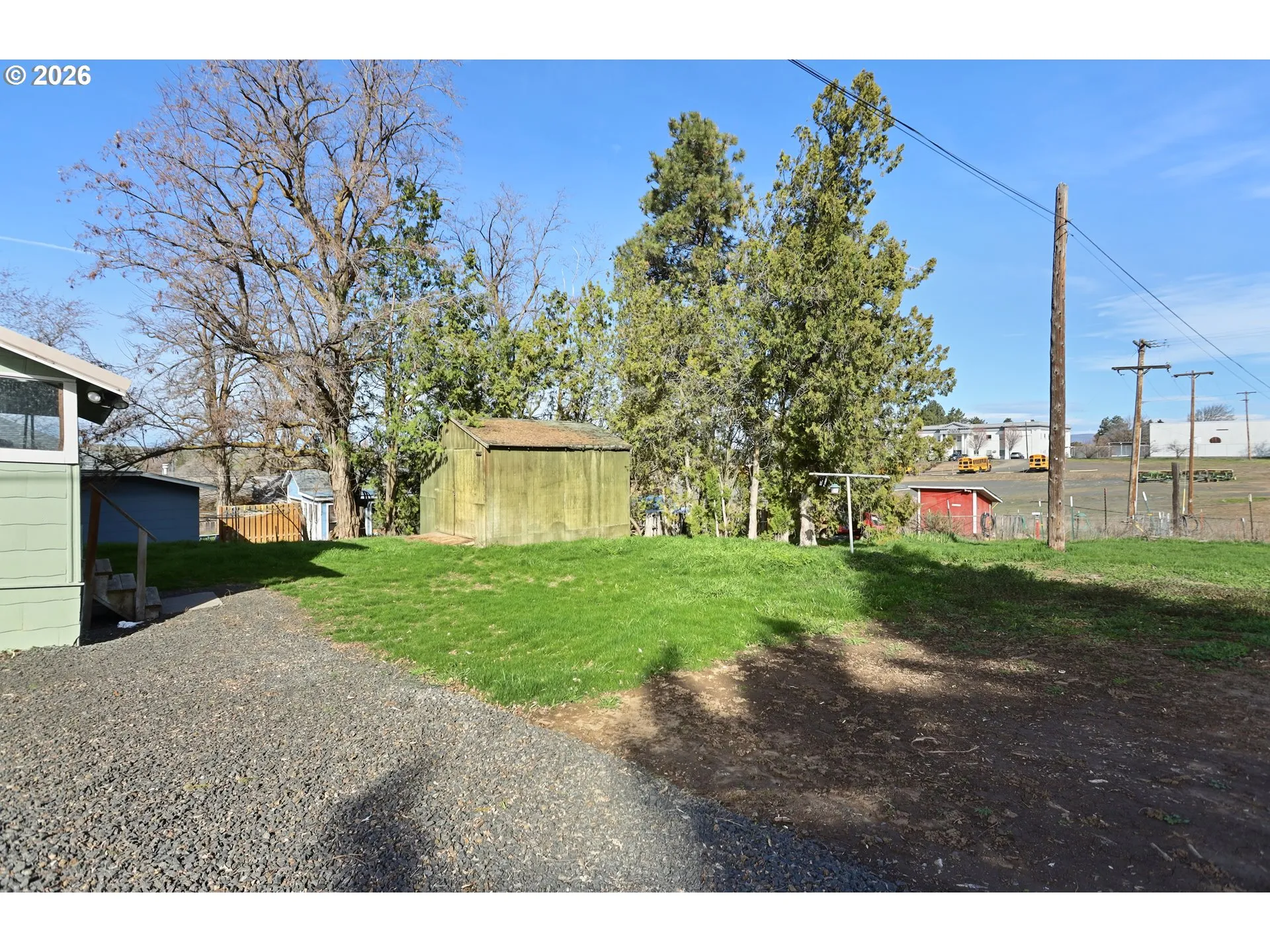 Yard-Back