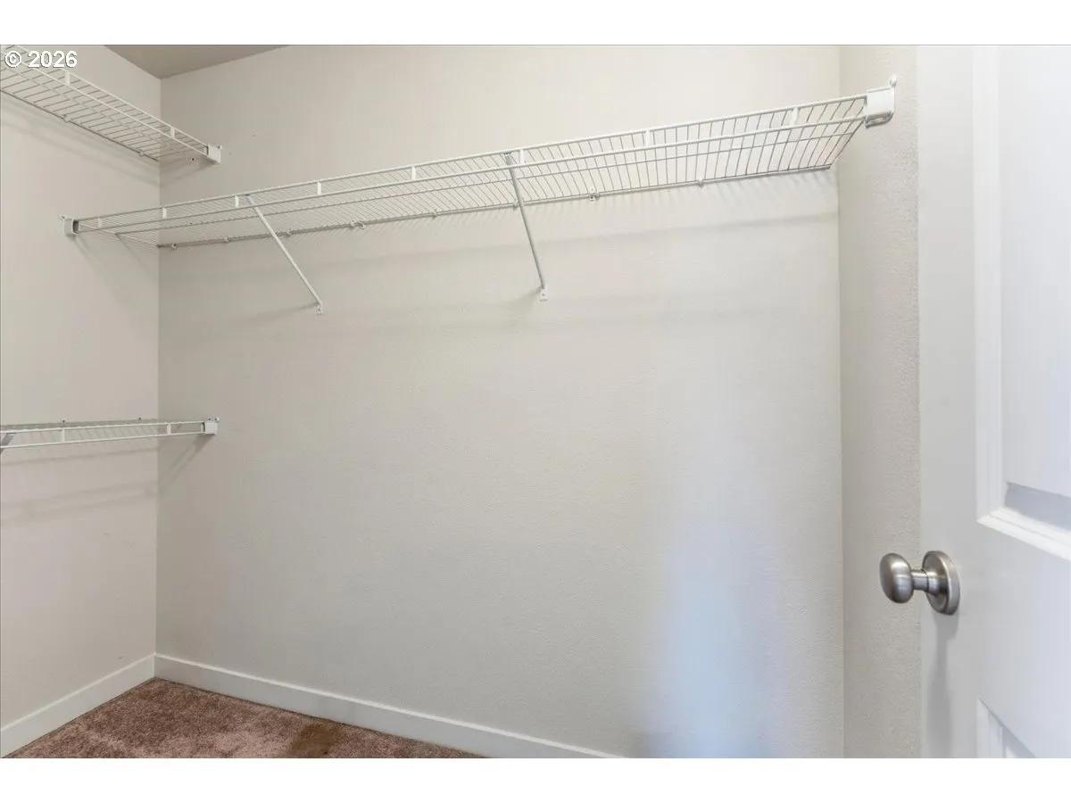 Bedroom, Owner's Suite-Walk-In Closet