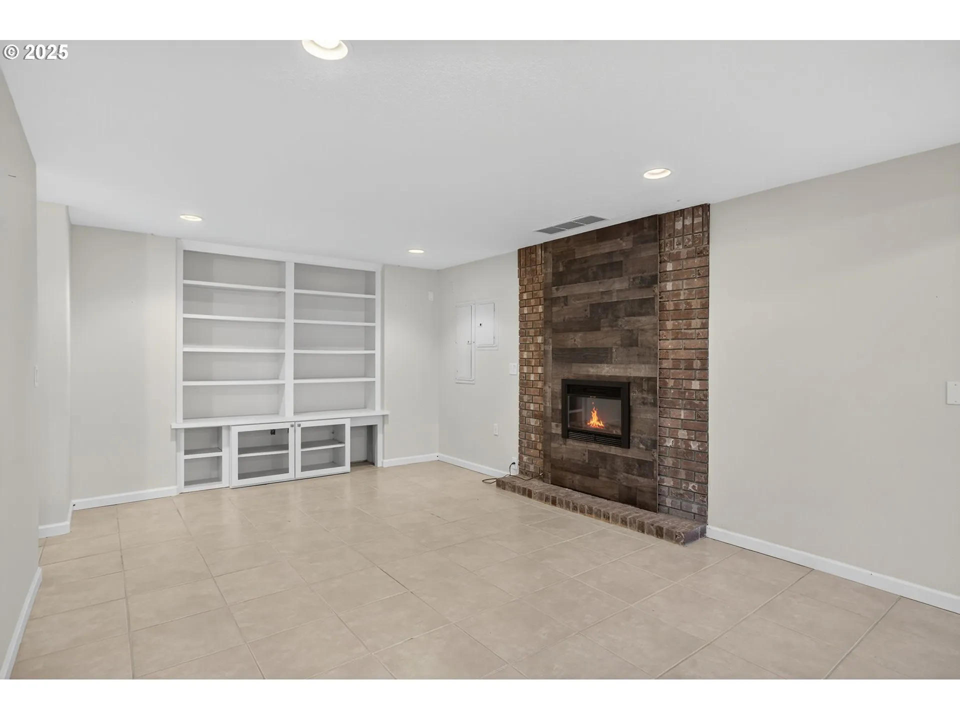 Bonus Room-Lower