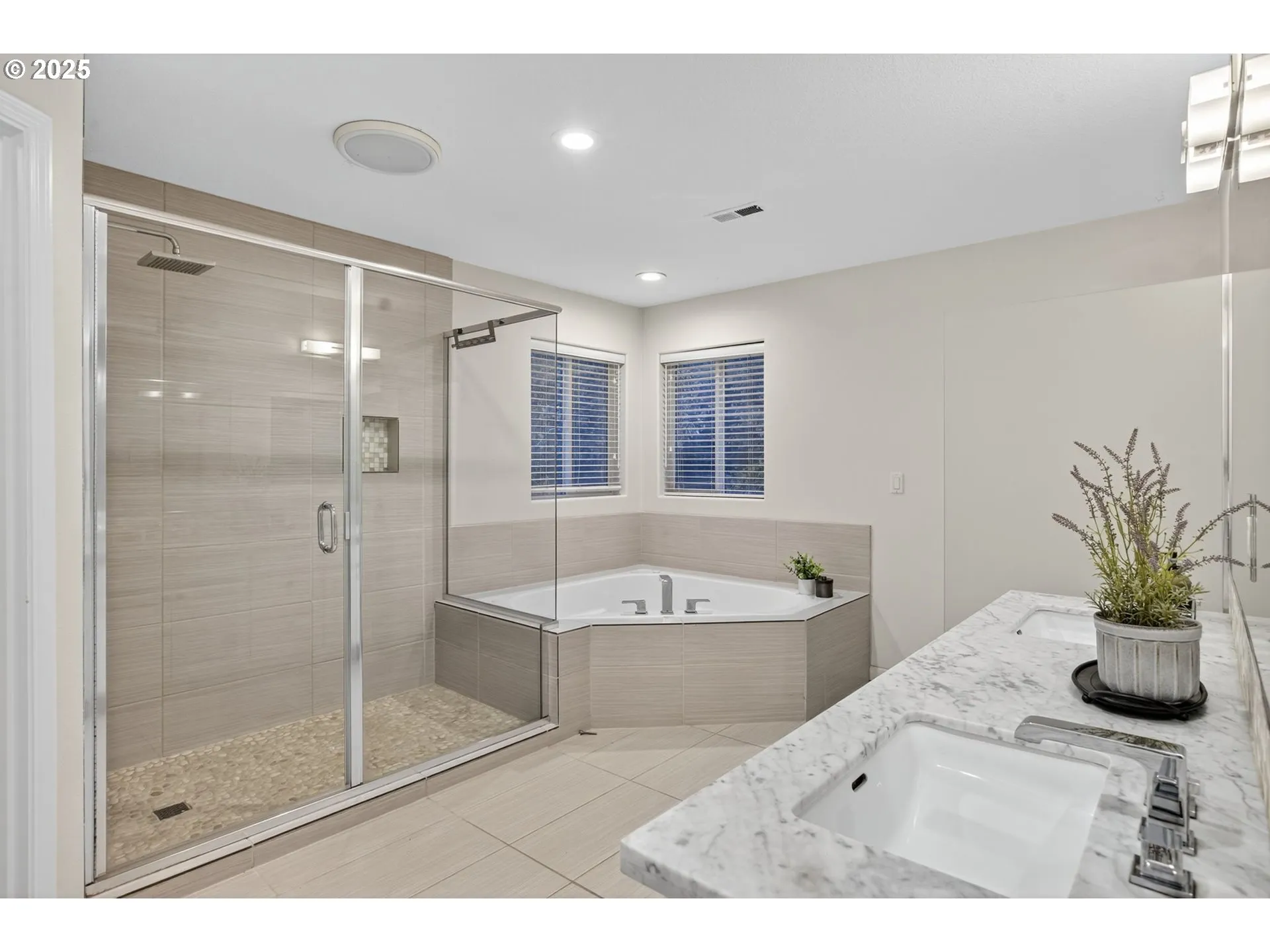 Owner's Suite Bathroom-Full Bathroom