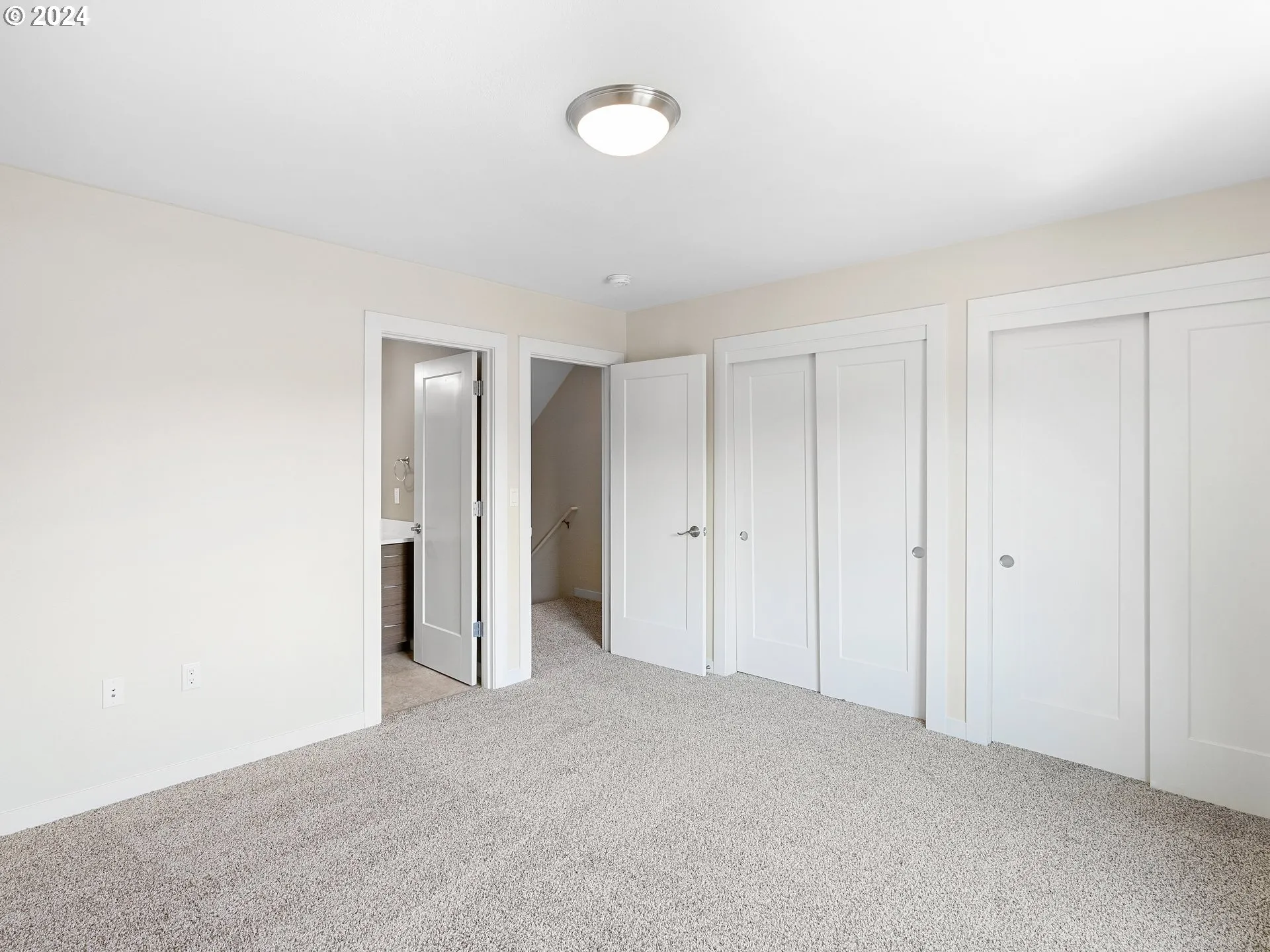 Bedroom, Owner's Suite-Upper