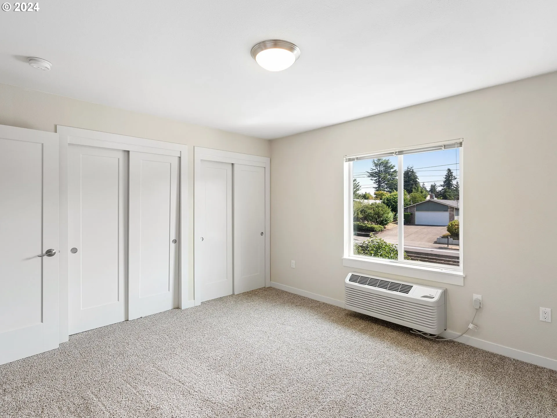 Bedroom, Owner's Suite-Upper