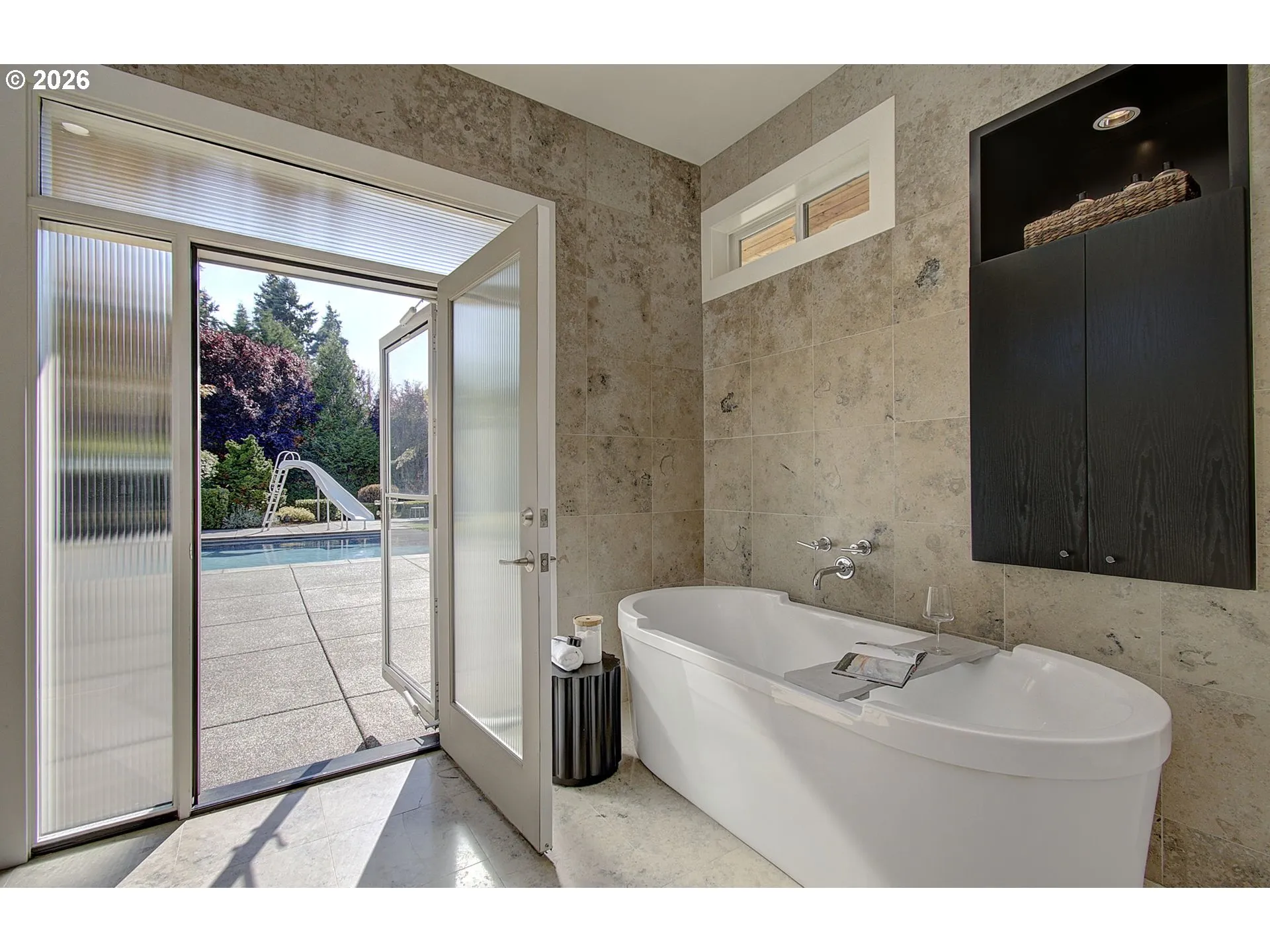 Owner's Suite Bathroom-Garden Tub