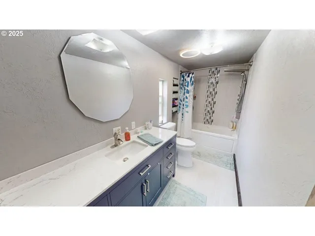 Owner's Suite Bathroom