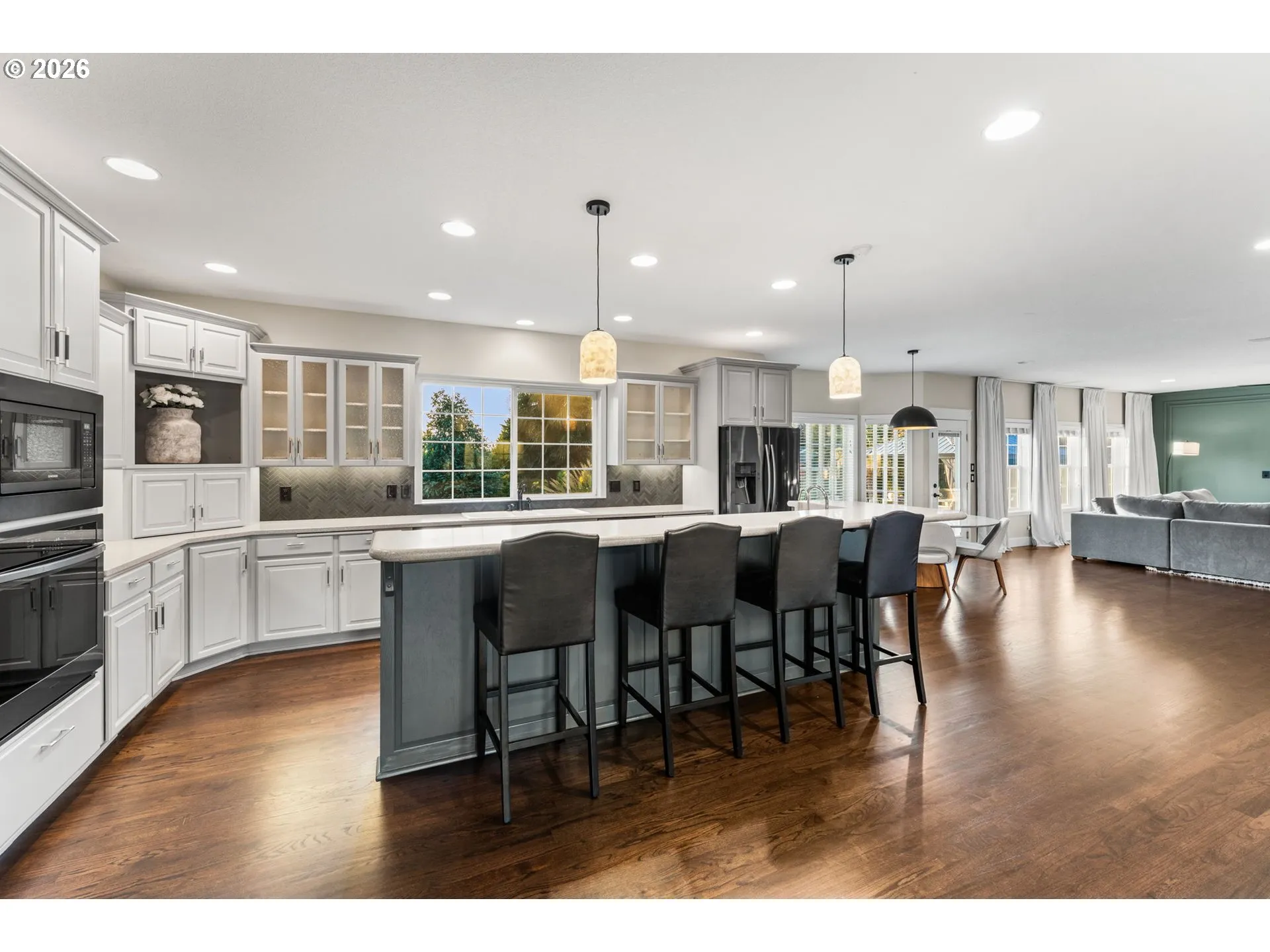 Kitchen-Cooking Island