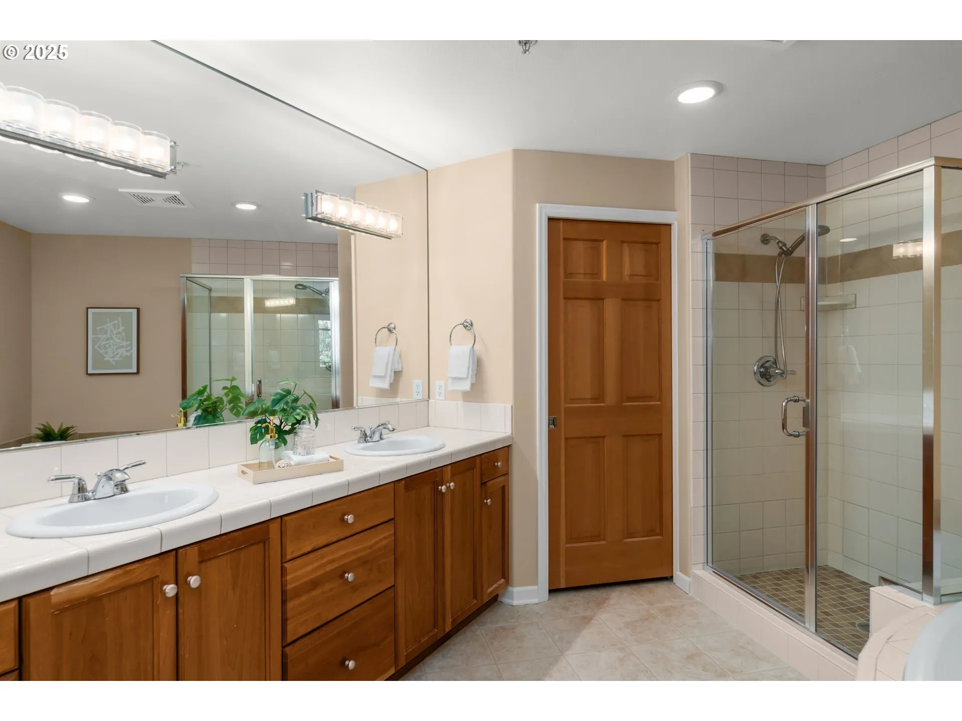 Primary Bedroom-Attached Bathroom