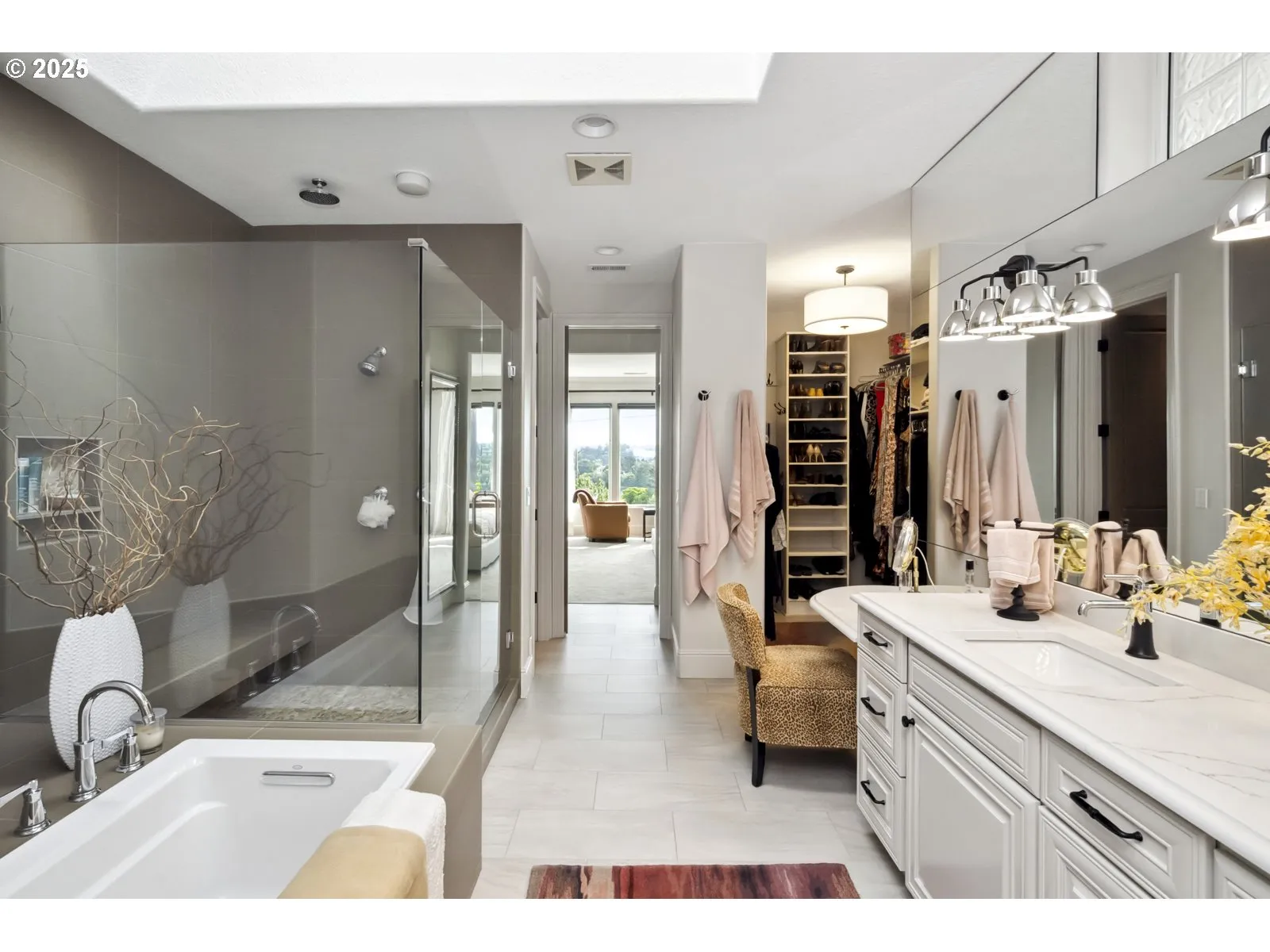 Bathroom, Attached