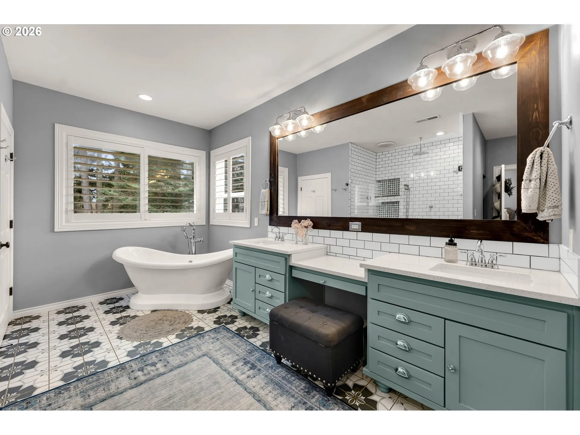 Primary Bedroom-Attached Bathroom