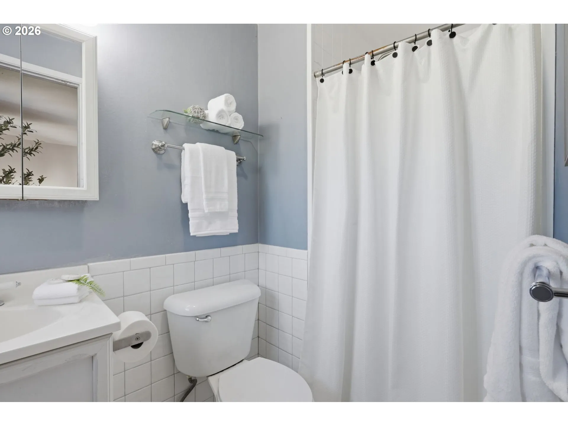 Primary Bedroom-Attached Bathroom