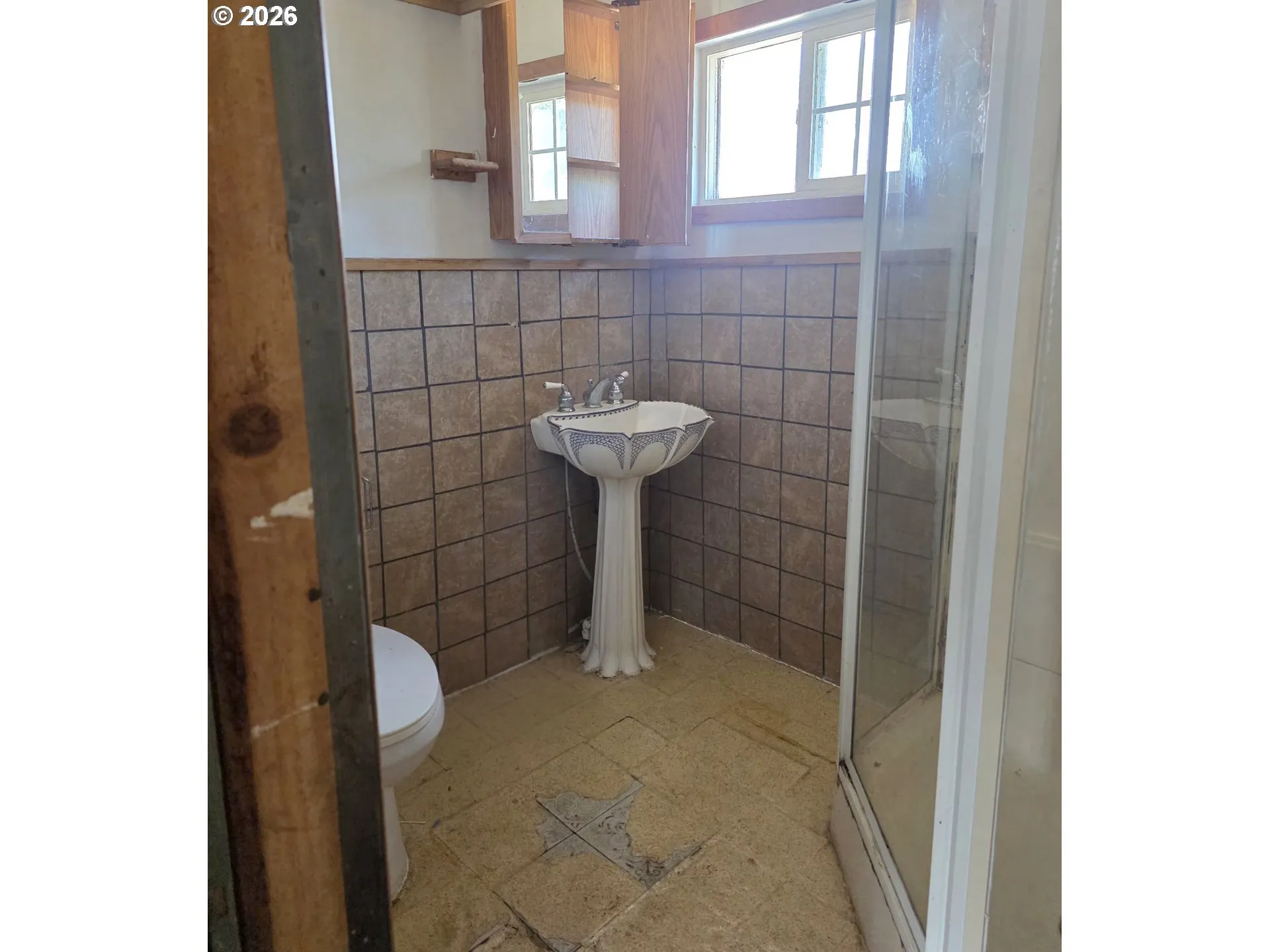Bathroom-Walk in Shower