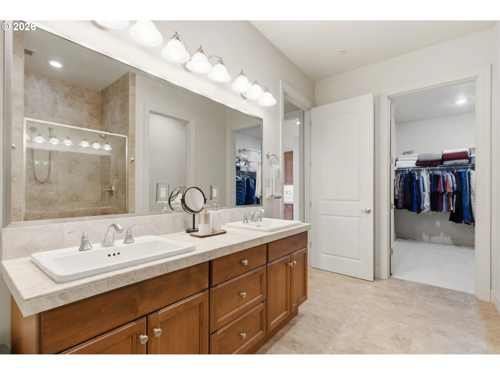 Bathroom, Attached-Double Sinks