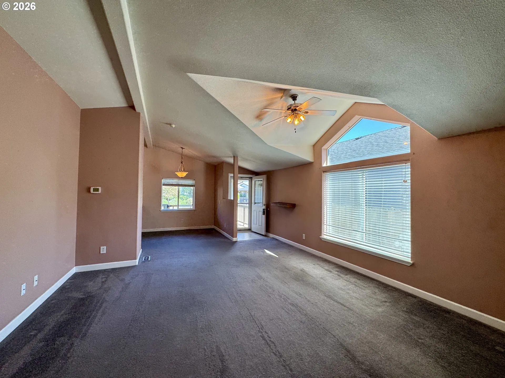 Living Room-Vaulted Ceilings