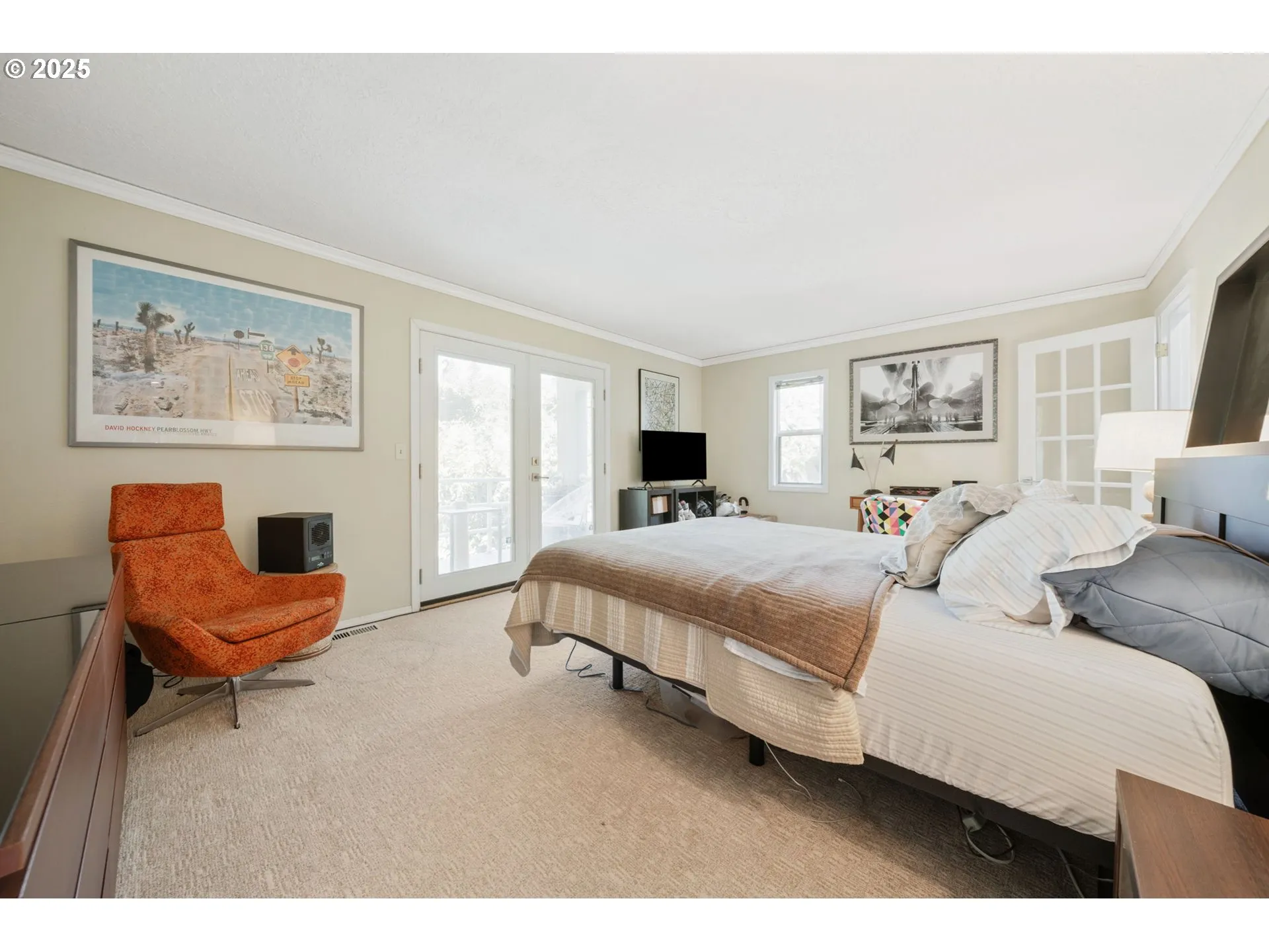 Primary Bedroom-Upper