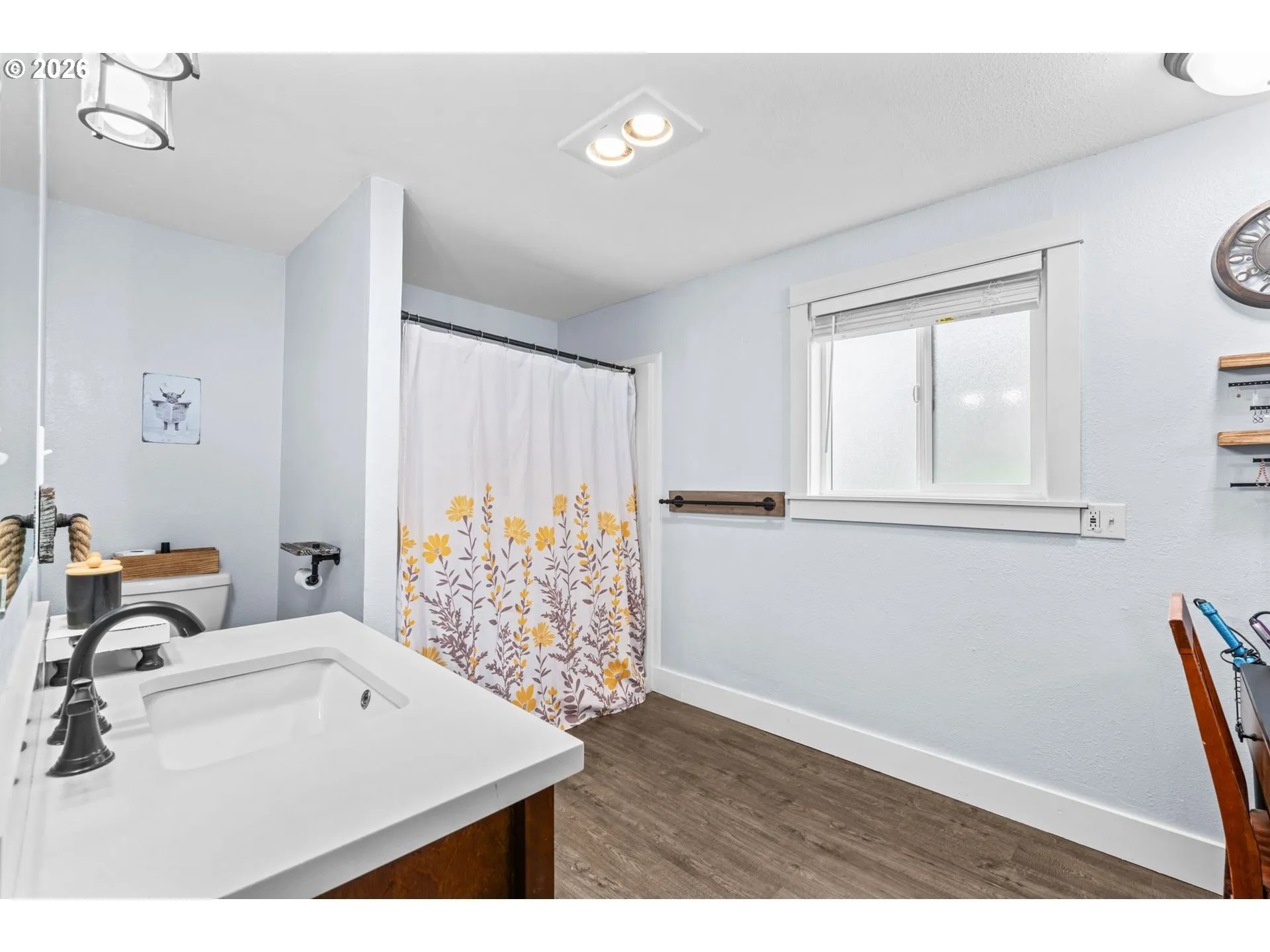 Bathroom, Attached-Walk in Shower