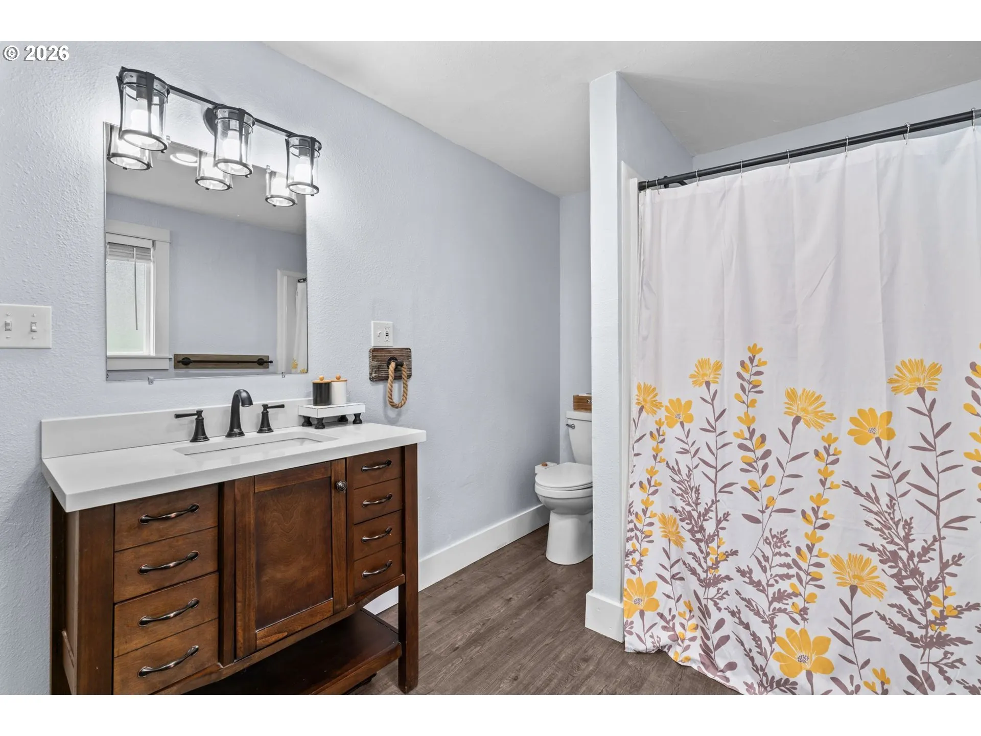 Bathroom, Attached