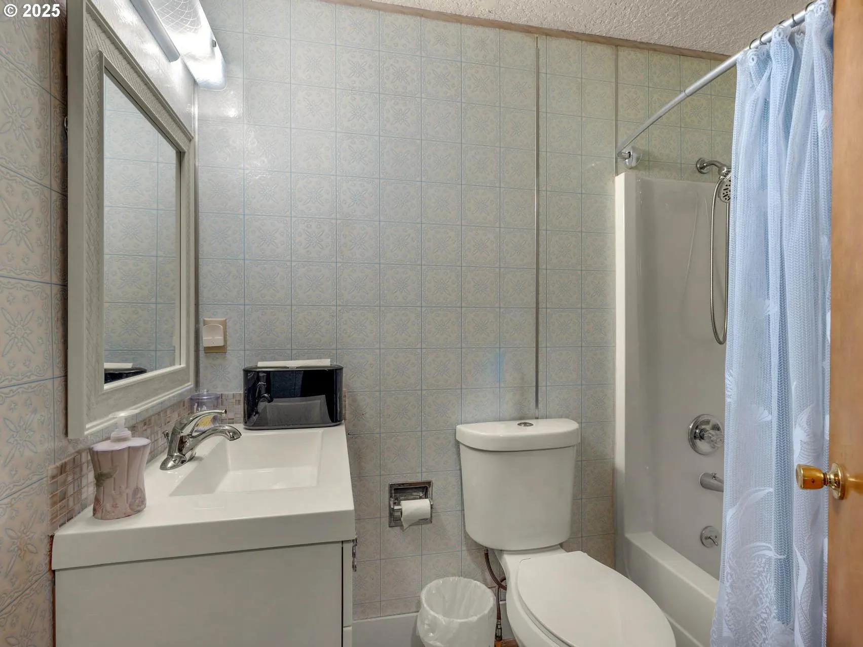 Bathroom-Hall