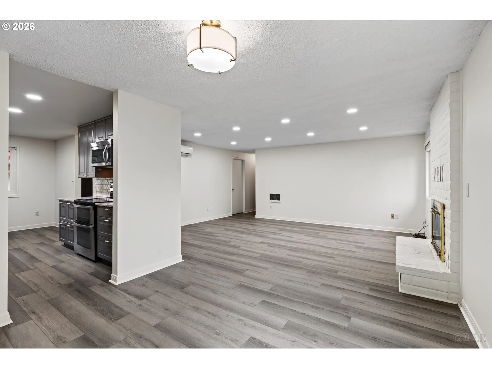 Living Room/Dining Room