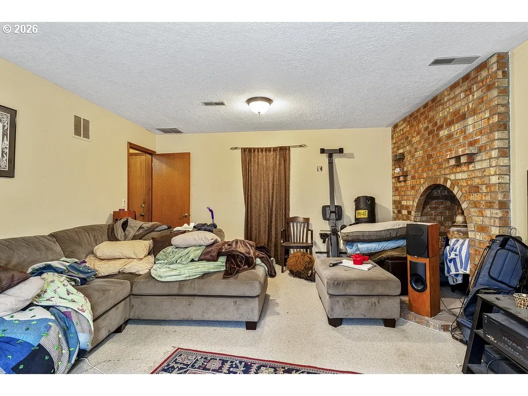 Family Room-Lower